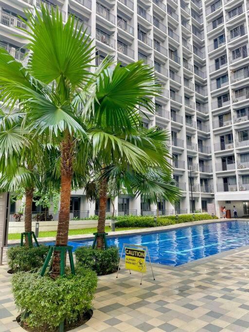 Fully Equipped 1Br Condo At Shore2 Near To Moa Manila Exteriör bild