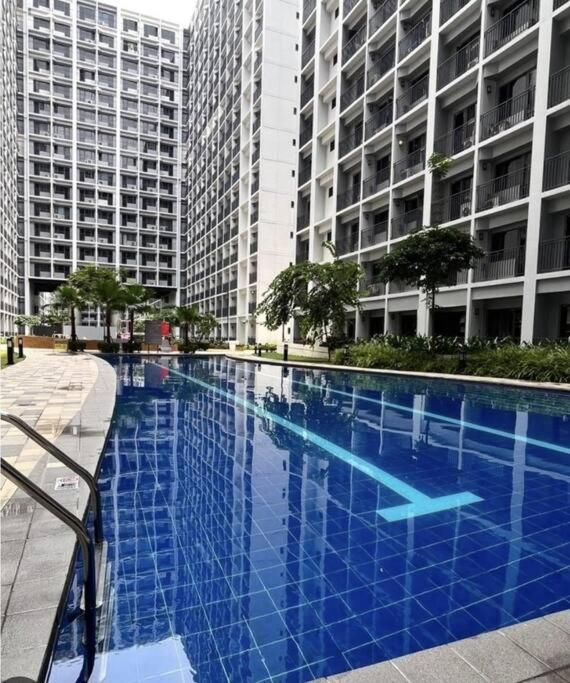 Fully Equipped 1Br Condo At Shore2 Near To Moa Manila Exteriör bild