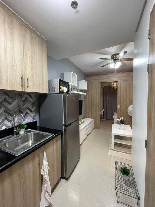 Fully Equipped 1Br Condo At Shore2 Near To Moa Manila Exteriör bild